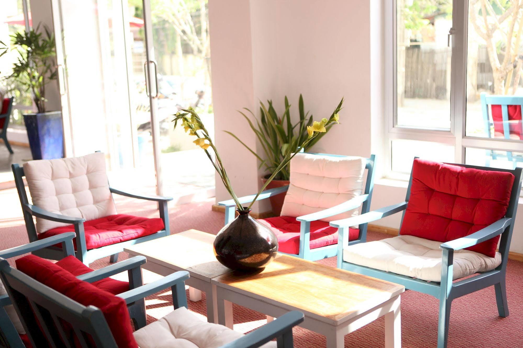 The Frangipani Living Arts Hotel And Spa Phnom Penh Dış mekan fotoğraf