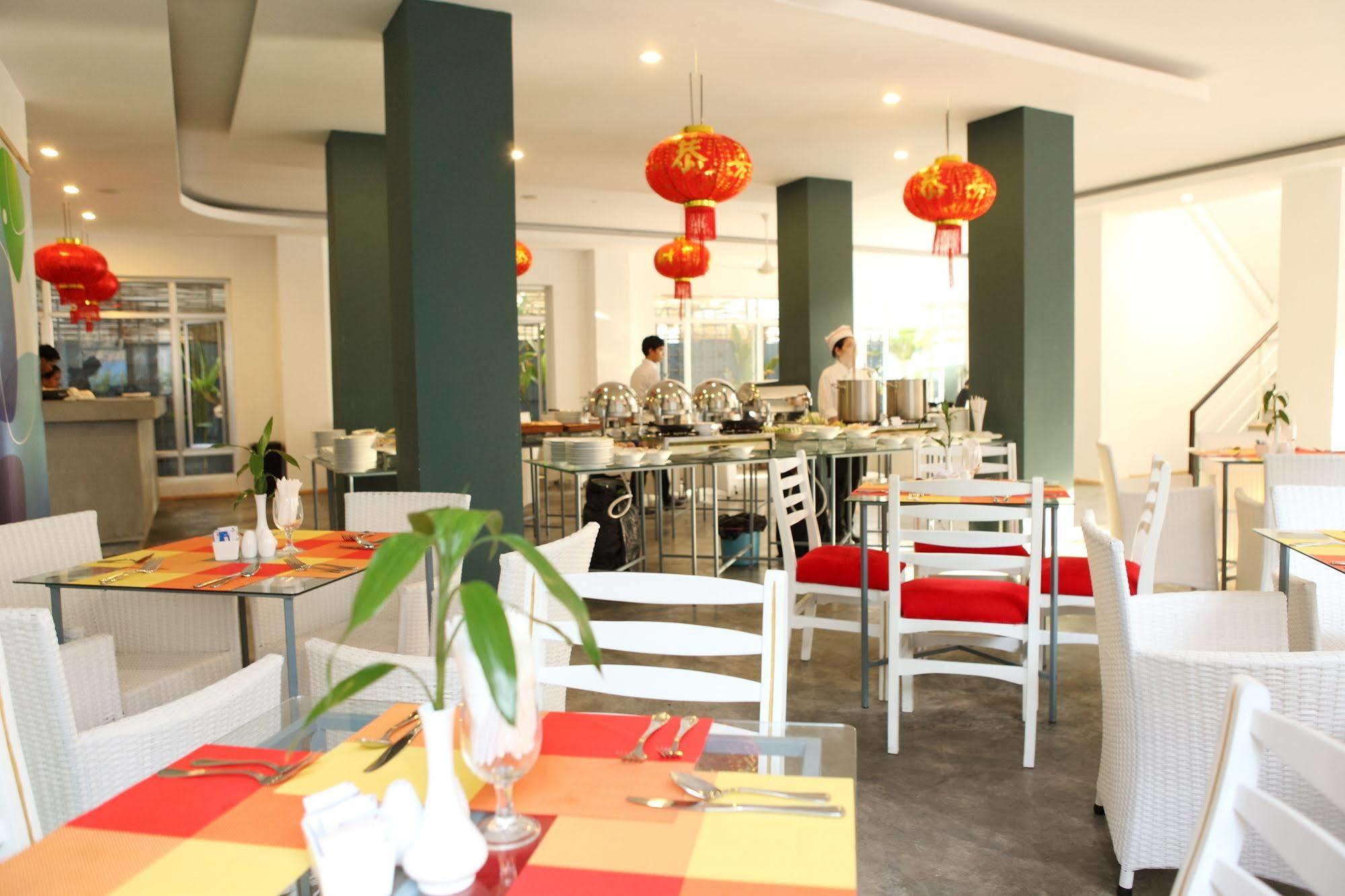 The Frangipani Living Arts Hotel And Spa Phnom Penh Dış mekan fotoğraf